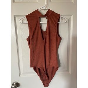 High neck plunging body suit